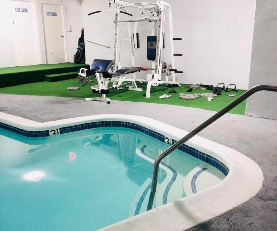 Lovely Sherman Oaks Studio Los Angeles Exterior photo